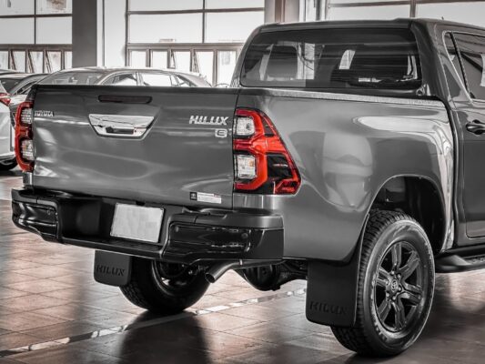 toyota hilux 2025