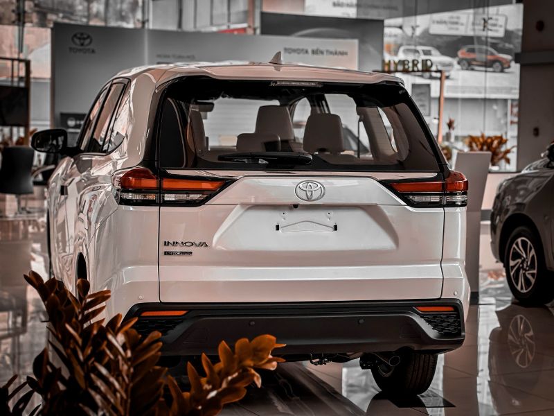 Toyota Innova Cross 2025