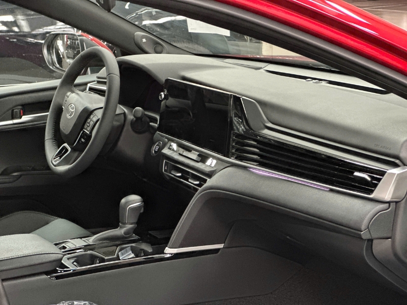 Toyota Camry 2025